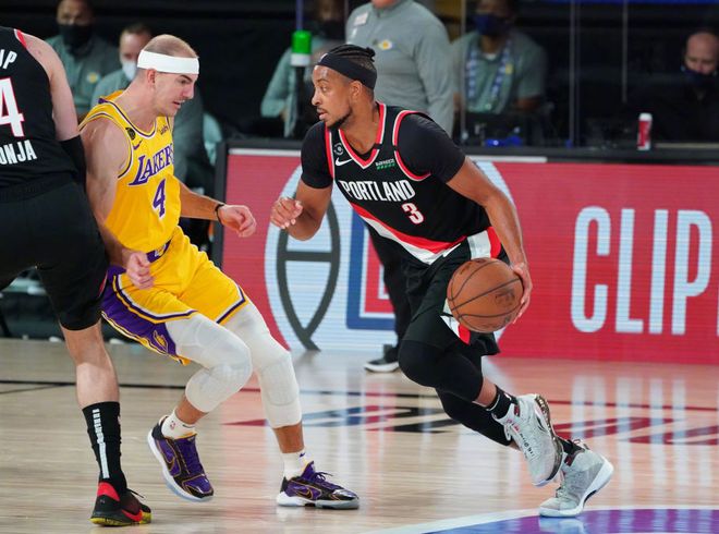 开云体育在线-吉林队完胜湖人，麦科勒姆统治全场