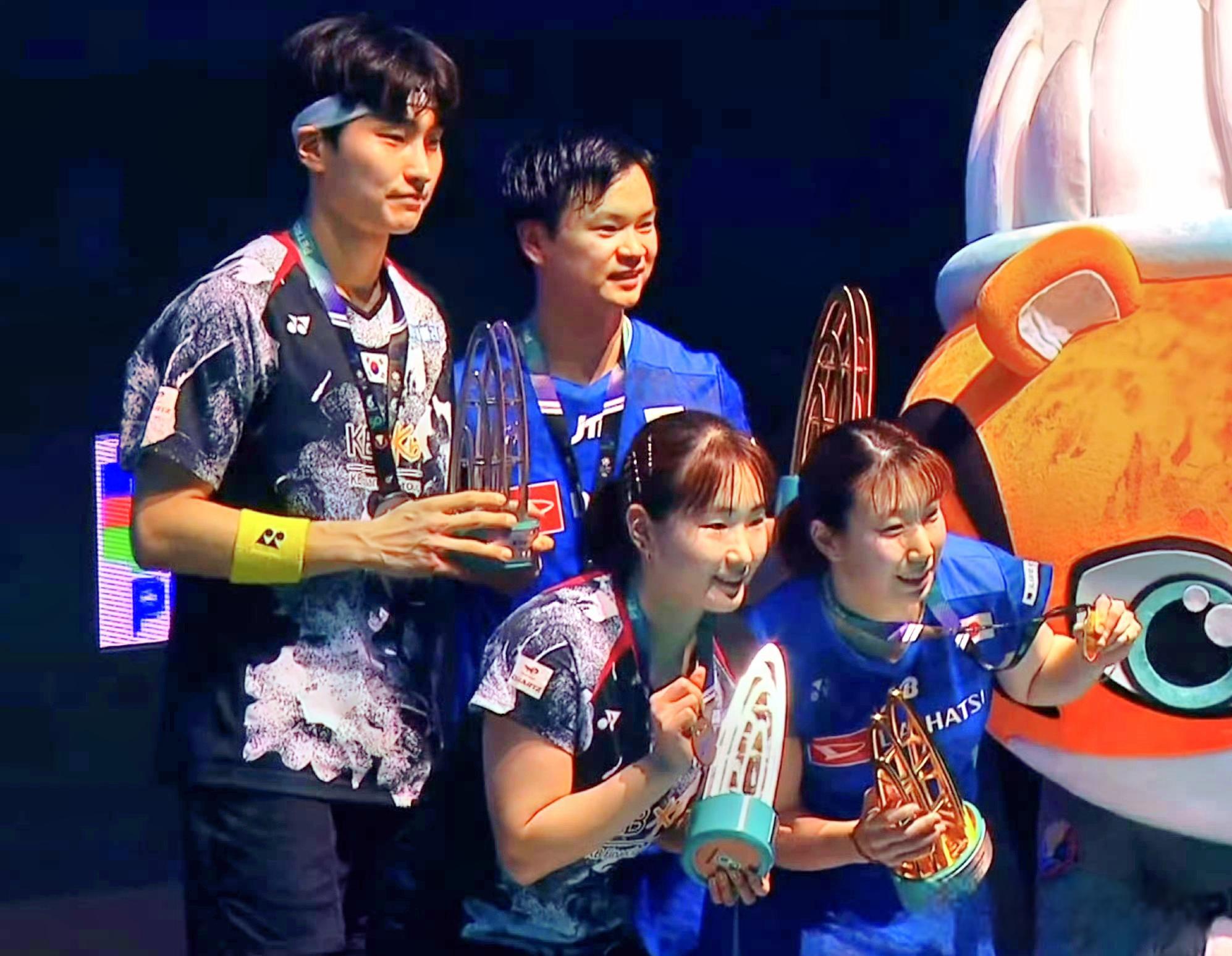 开云sport-中国队力克印度队，黄鸭组合状态火热