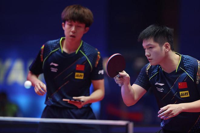 开云体育中国-日本队横扫英格兰队，马龙关键制胜