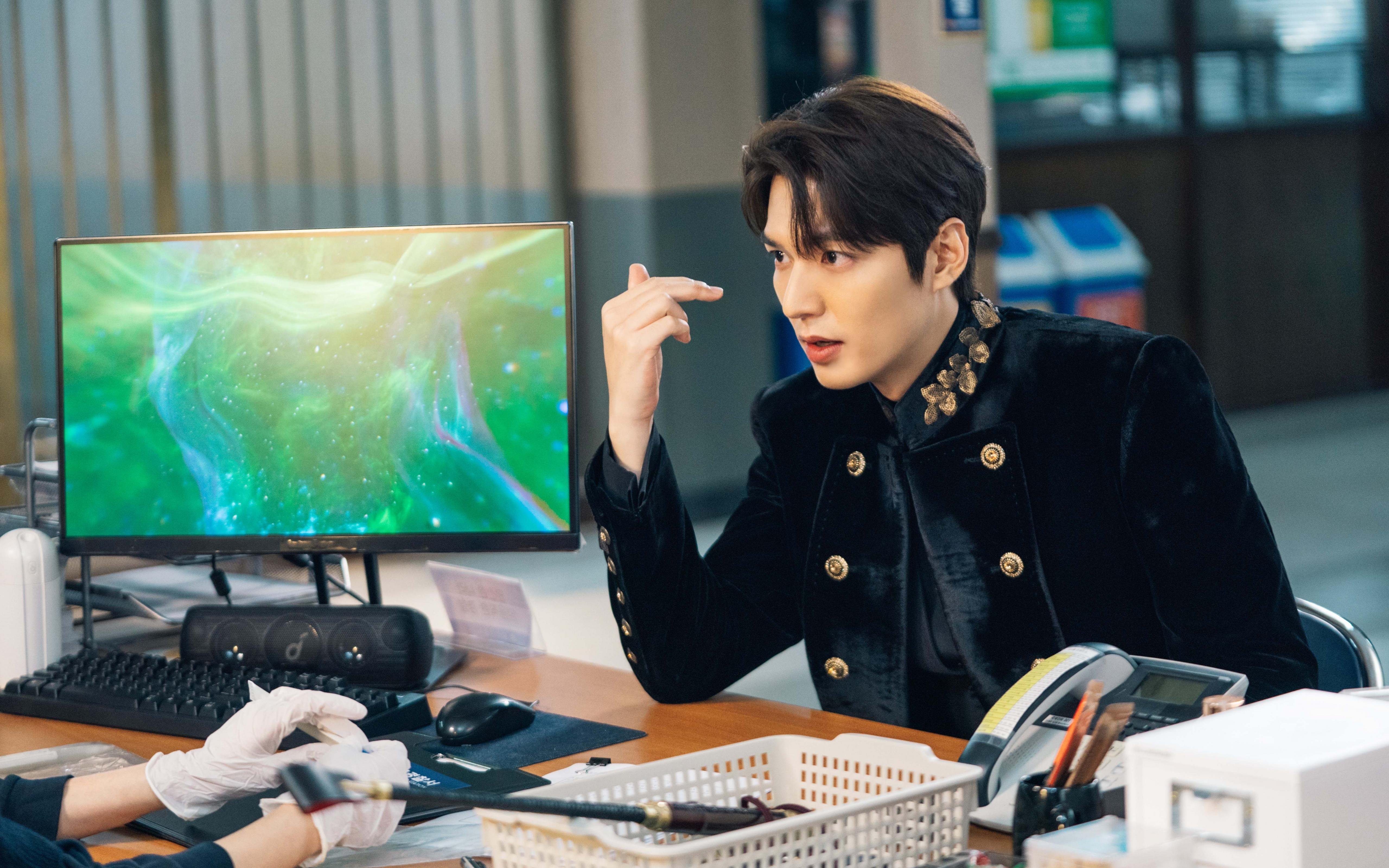 开云体育平台APP-当希腊带走潘帕斯雄鹰，厄德高在美加墨世界杯的足球神话