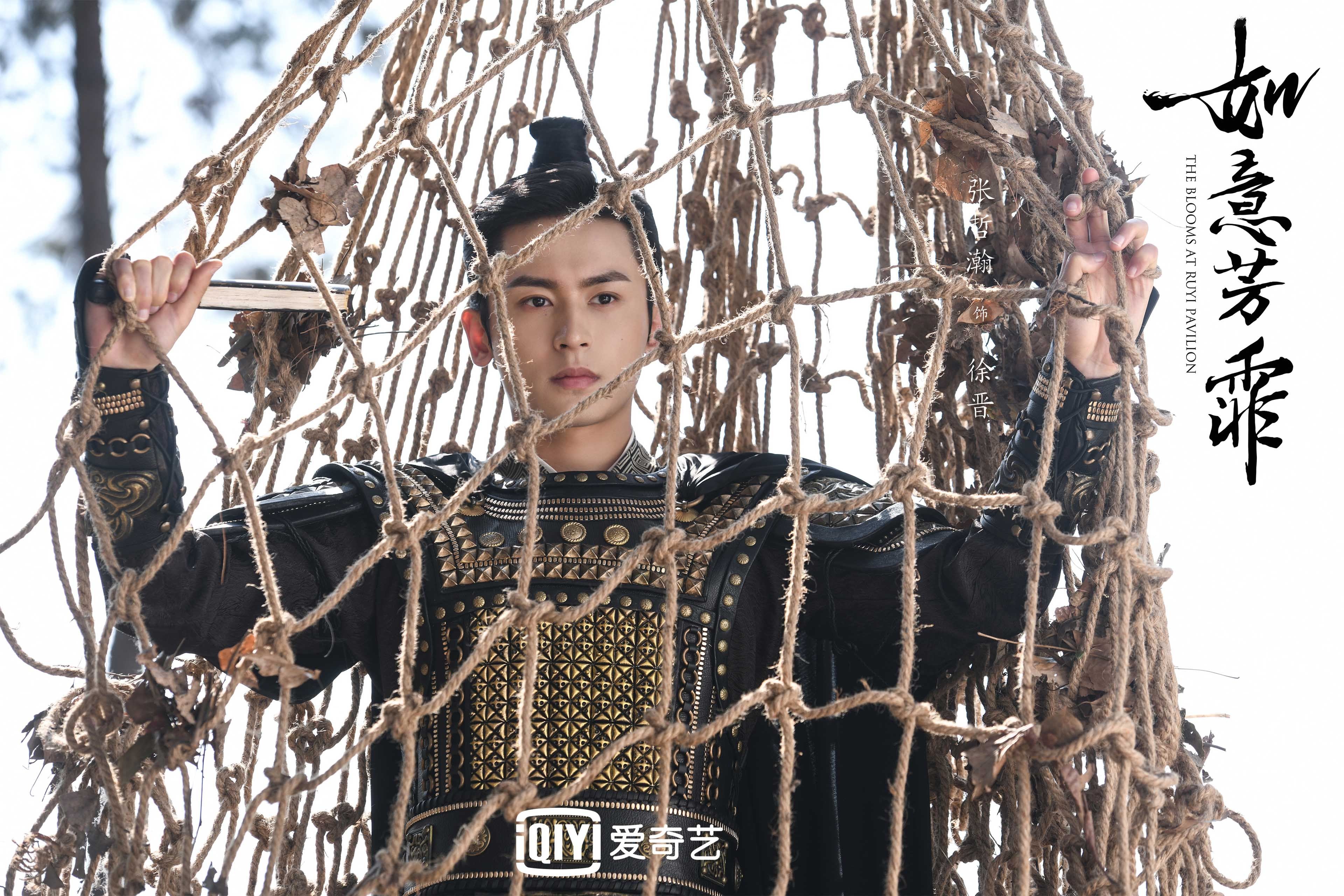 开云体育官网-骑士奇袭新奥尔良，恩比德第三节重炮轰碎鹈鹕防线